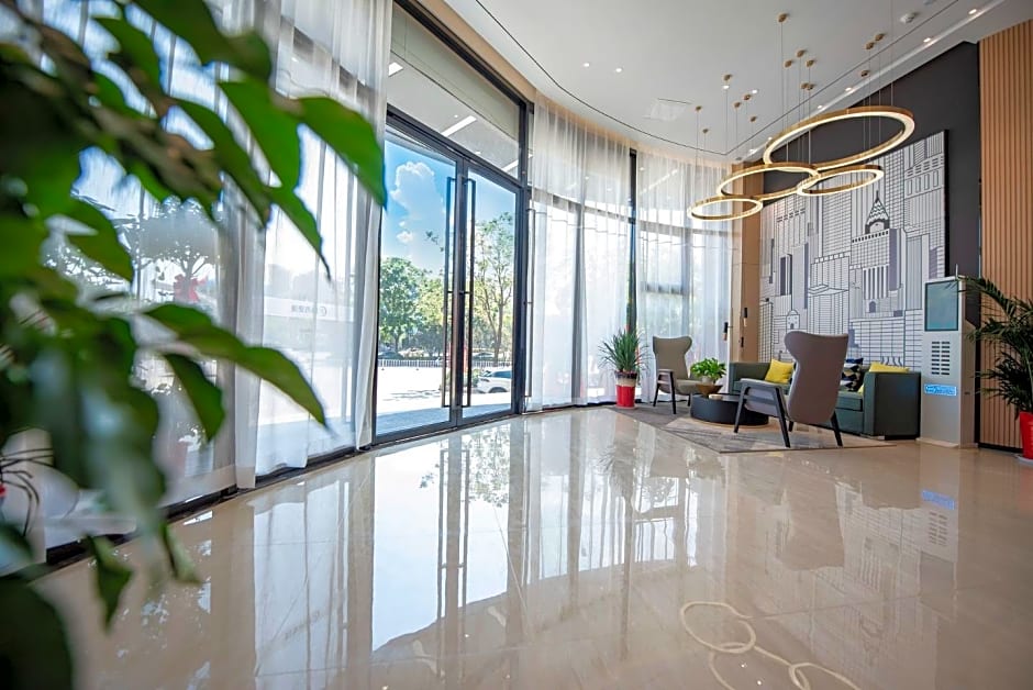 City Comfort Inn Ezhou Wuyue Plaza