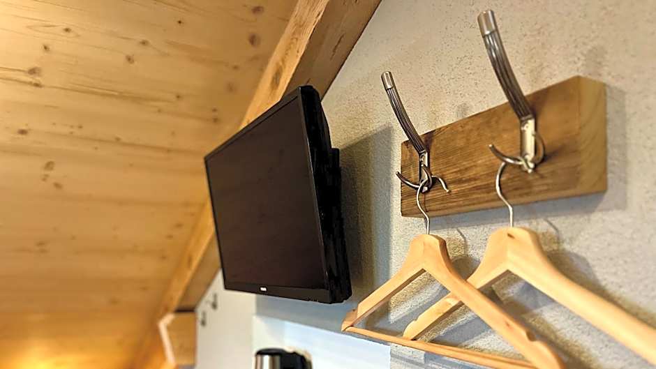 Berggasthaus Eggberge - Boutique Mountain Hotel - Access via Cablecar