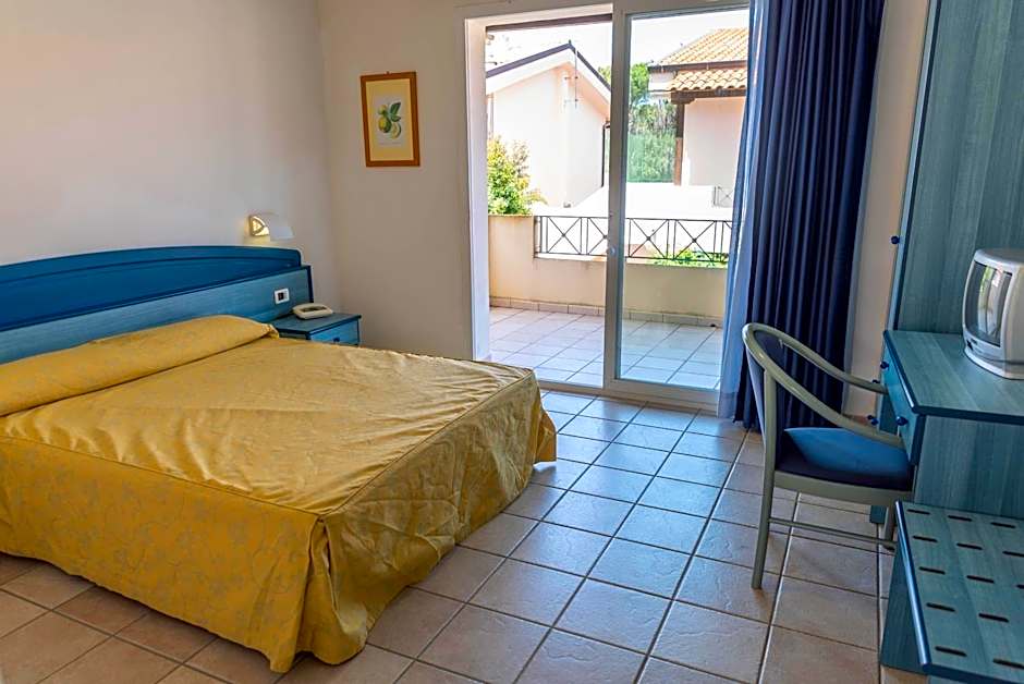 Nicotera Beach Village