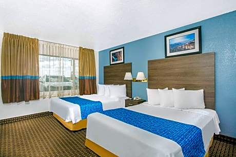 Double Room with Two Double Beds - Non-Smoking