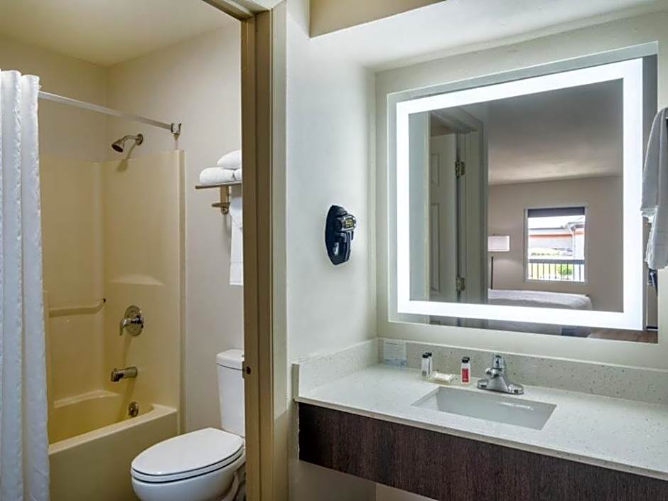 Days Inn by Wyndham Clemson