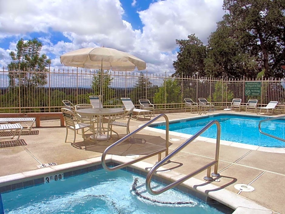 Hilton Garden Inn Redding