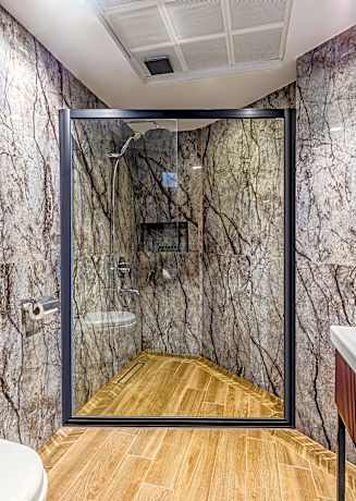 Deluxe Çift Kişilik veya İki Yataklı Oda