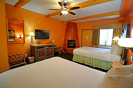 Deluxe Two Queens Room