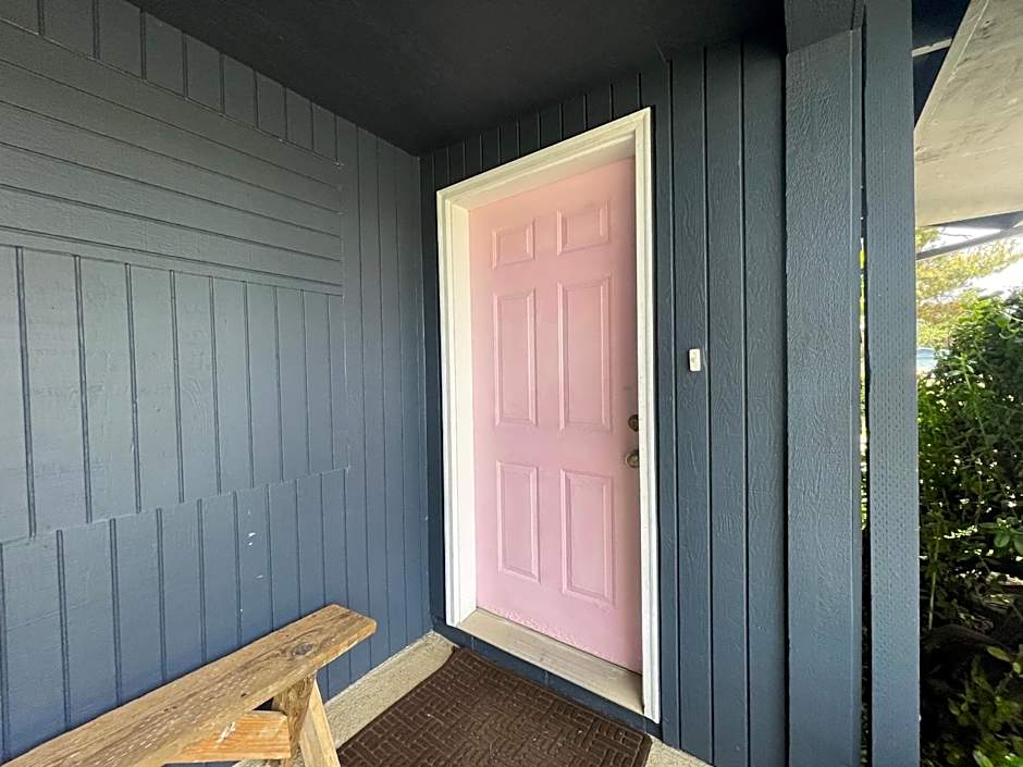 Bayshore RV Park & Guest Suites