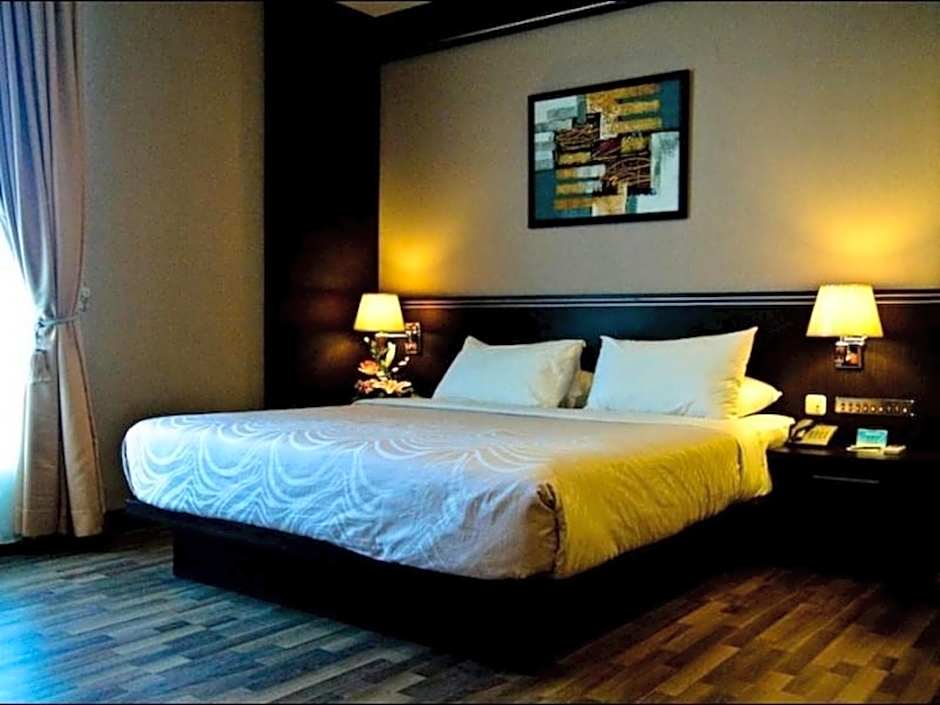 Star Hotel