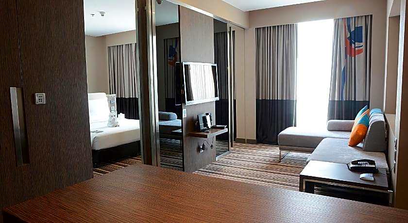 Novotel Bangkok Impact Hotel