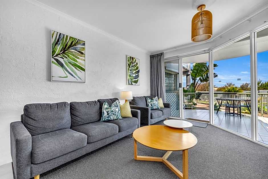 The Palms Apartments