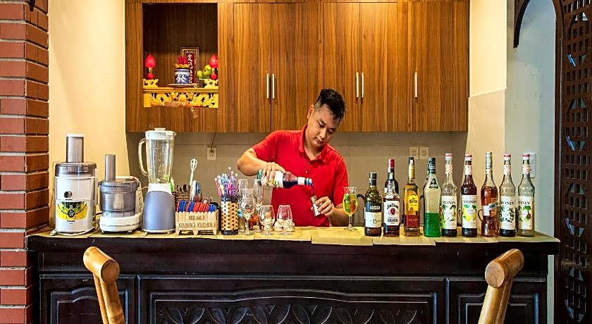 Hoi An Riverland Villa - Hoi An Center