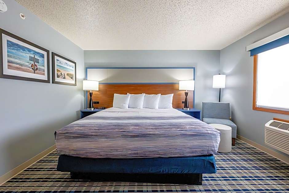 AmericInn by Wyndham Sturgeon Bay