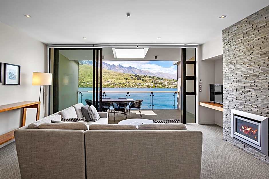 The Rees Hotel & Luxury Apartments