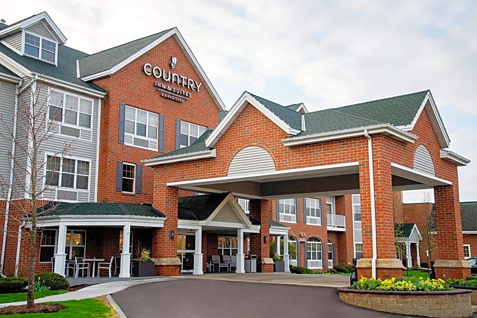 Country Inn & Suites by Radisson, Milwaukee West (Brookfield), WI