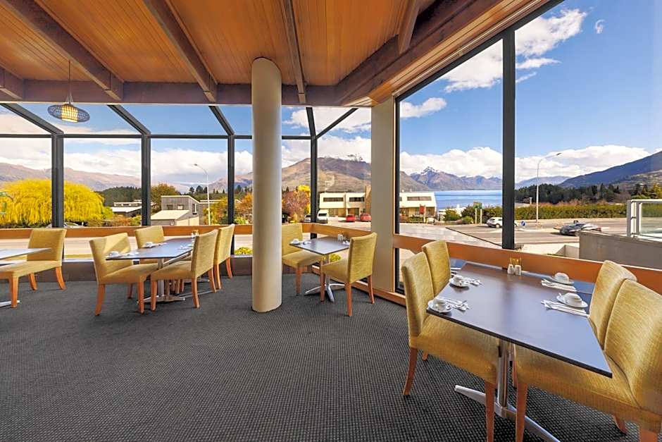 Copthorne Hotel and Apartments Queenstown Lakeview