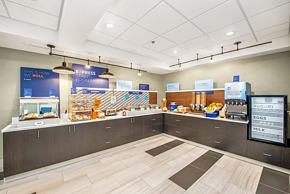 Holiday Inn Express - Delafield By IHG