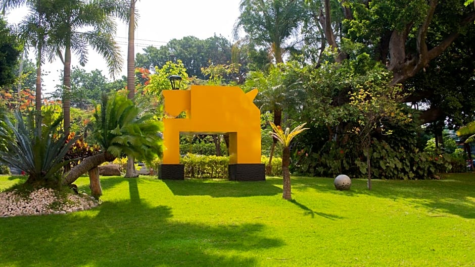 Holiday Inn Express & Suites Cuernavaca By IHG