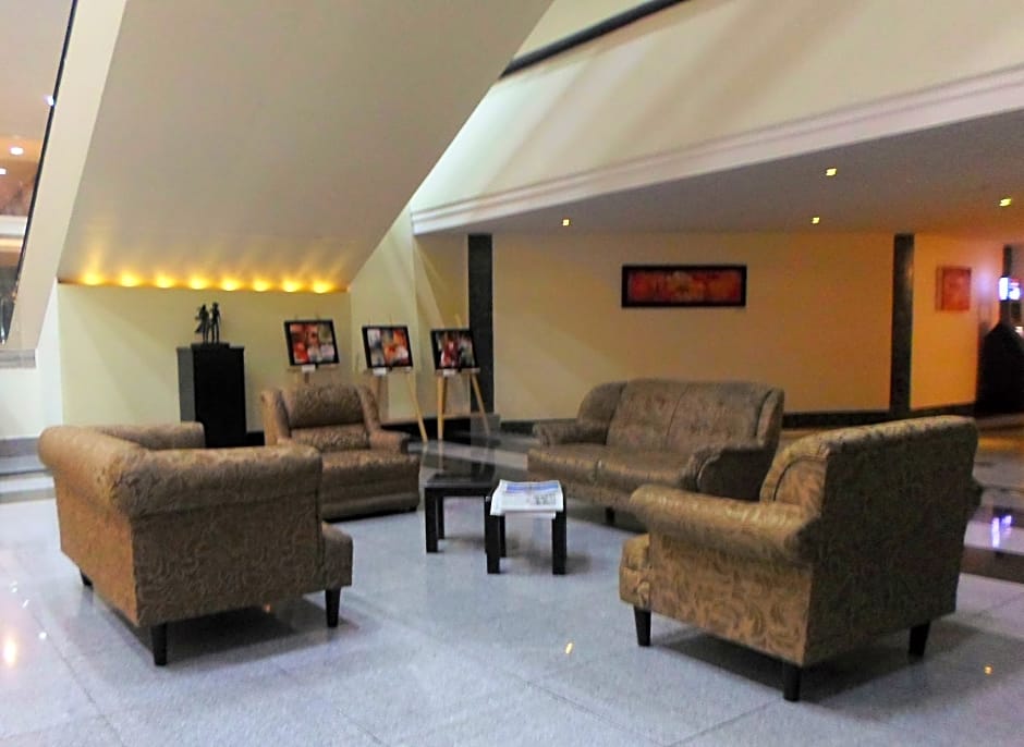 Gran Hotel Plaza Imperial