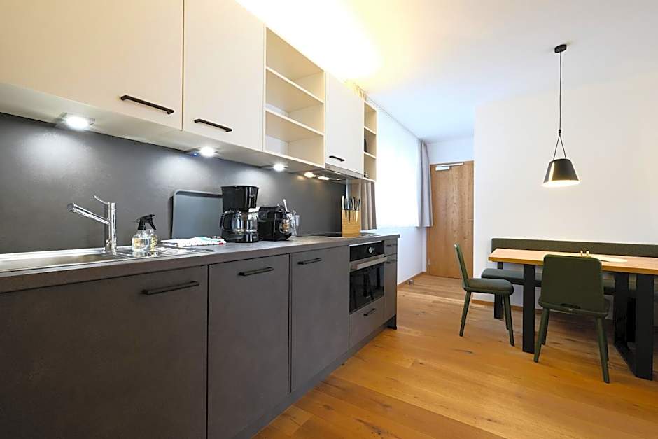 SeeHotel & SeeApartments Kärntnerhof- direkt am See!