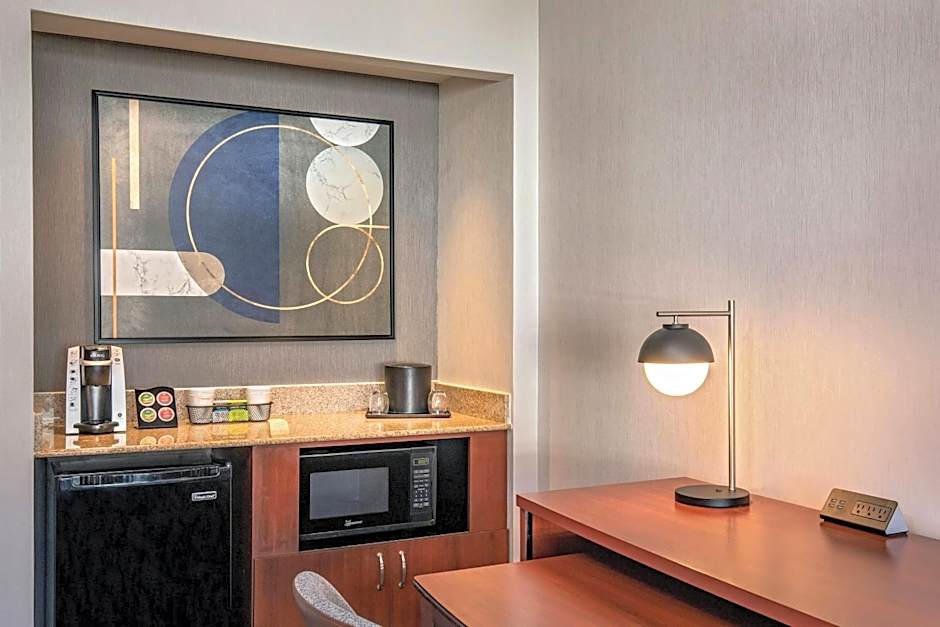 Courtyard by Marriott Boston Andover