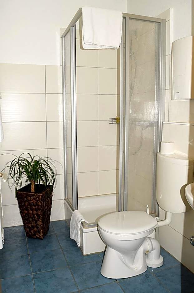 Hotel-Restaurant Kerzan´s – Dortmund, OH
