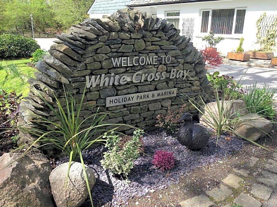 Owls House - Lodge with hot tub- Lake District