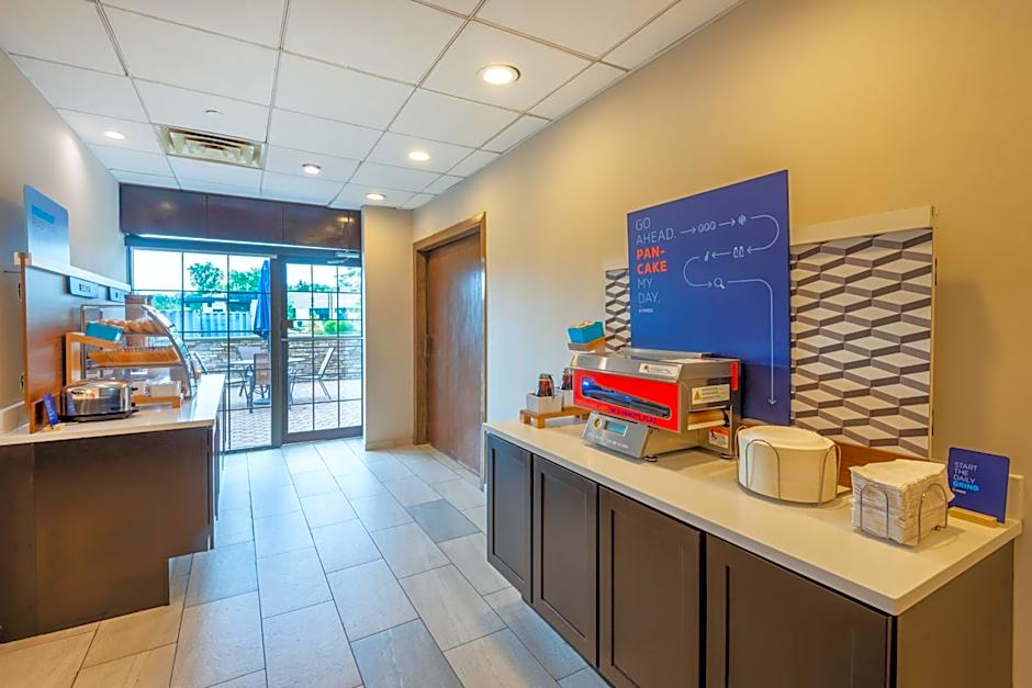 Holiday Inn Express Bensalem By IHG