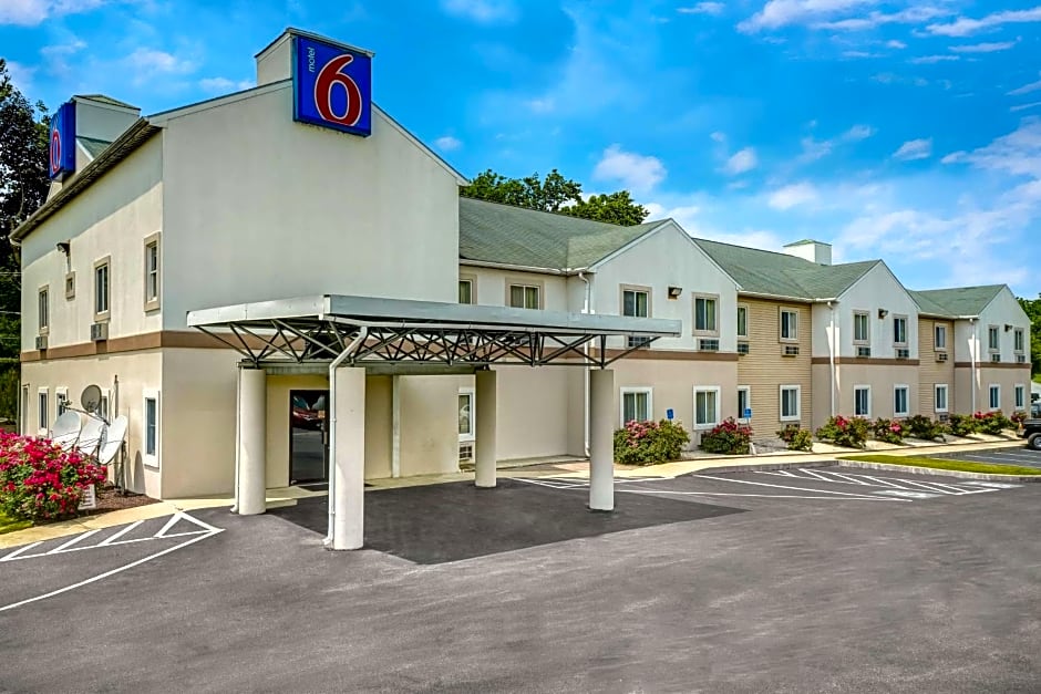 Motel 6-Gordonville, PA