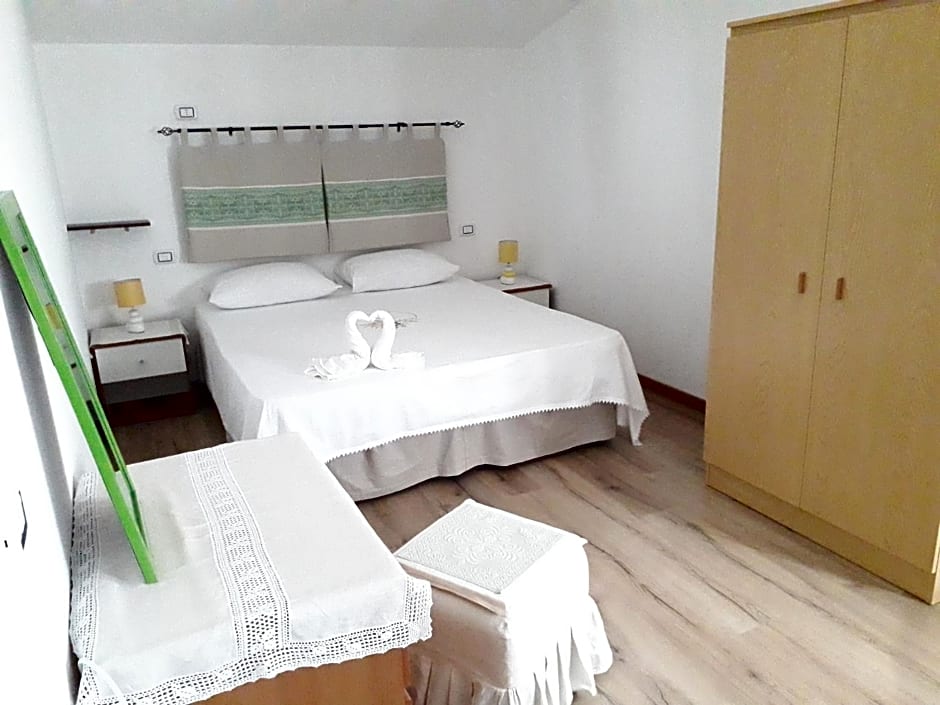 Zdjęcie 1 z 33 — B&B I Limoni