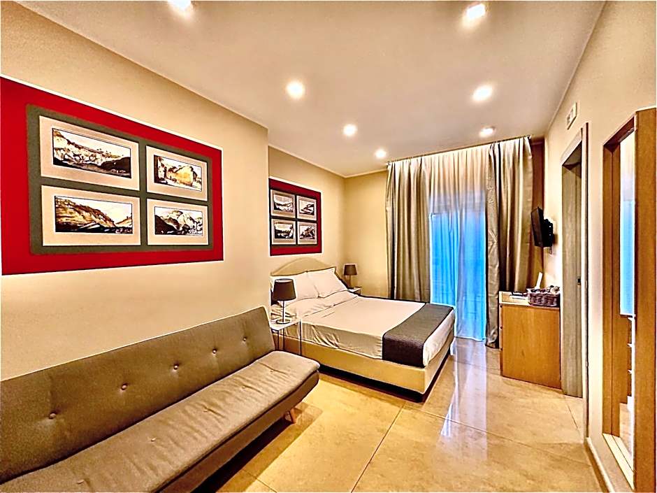 MDC LUXURY ROOMS NAPLES