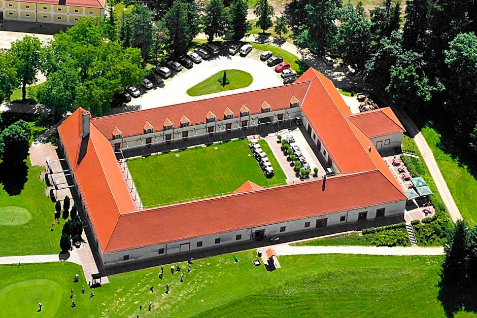 Mokrice Castle Estate