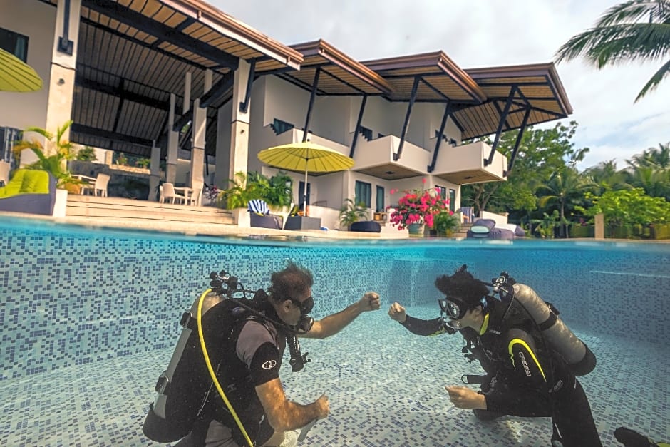 Emoha Dive Resort