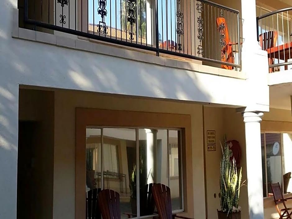 Country Blue Luxury Guest House