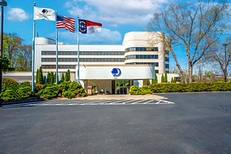 DoubleTree by Hilton South Charlotte Tyvola