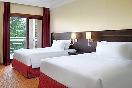 Room, 2 Twin Beds, Balcony