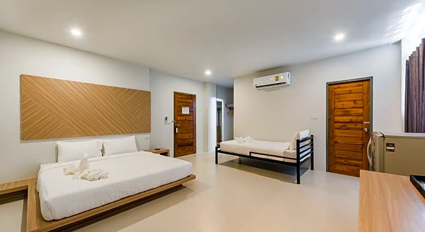 Phuket Marine Poshtel