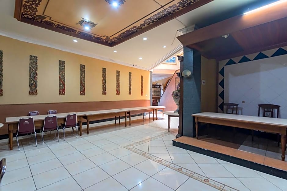 RedDoorz at Hotel Lodaya Bandung