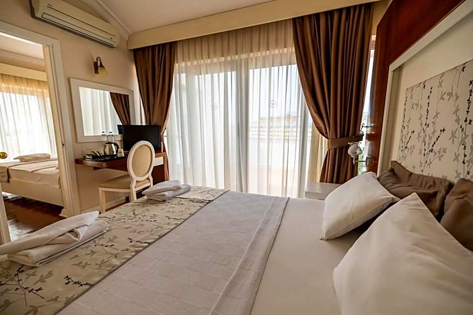 Sentinus Beach Hotel