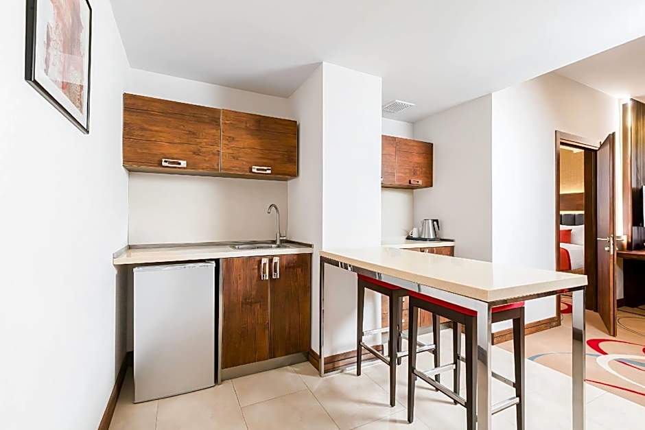 Ramada Hotel & Suites by Wyndham Yerevan