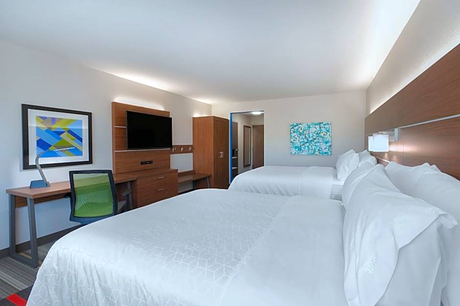 Holiday Inn Express and Suites Lake Havasu London Bridge By IHG