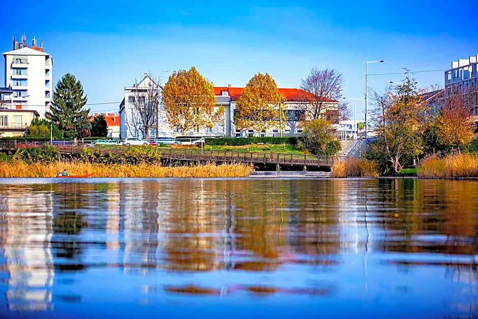 Strandhotel Alte Donau