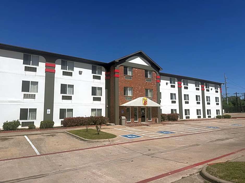 Super 8 by Wyndham College Station