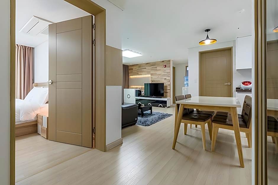 Homefourest Residence Hotel Okpo