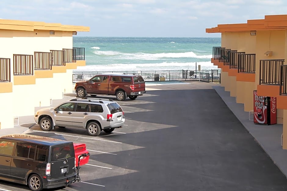 Grand Prix Motel Beach Front