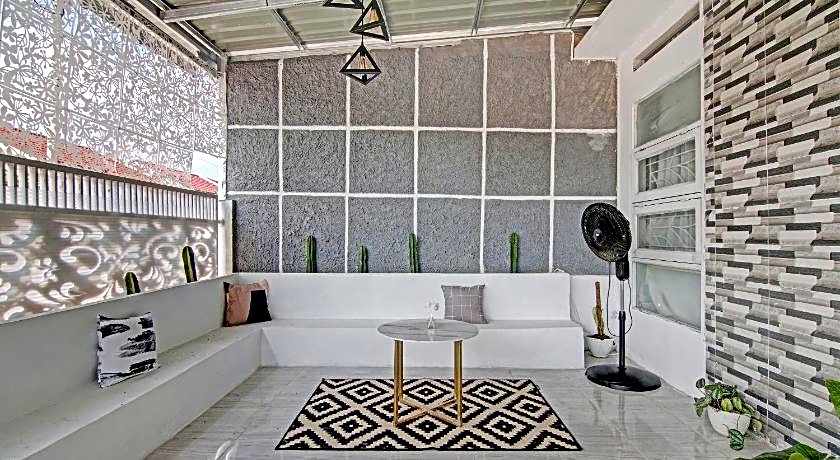 Hotel O Teguh Homestay Syariah