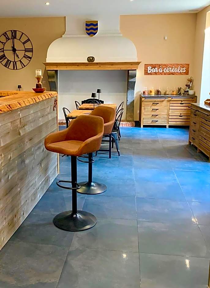 Logis Hotel Yseria - Historical Center