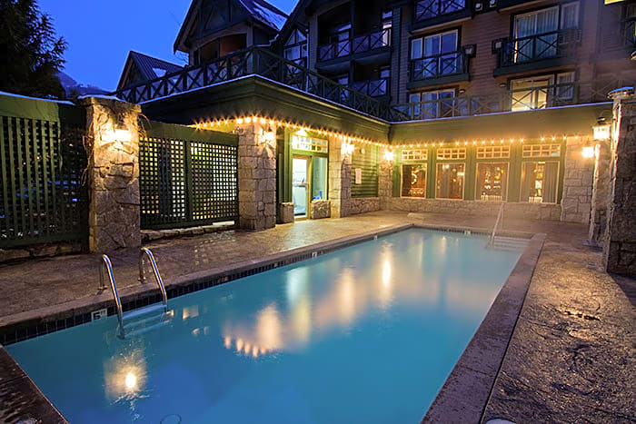Pinnacle Hotel Whistler