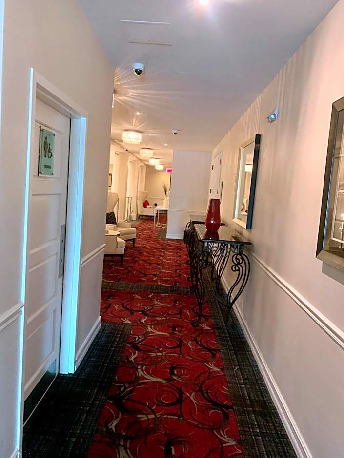 The Inn On Fifth