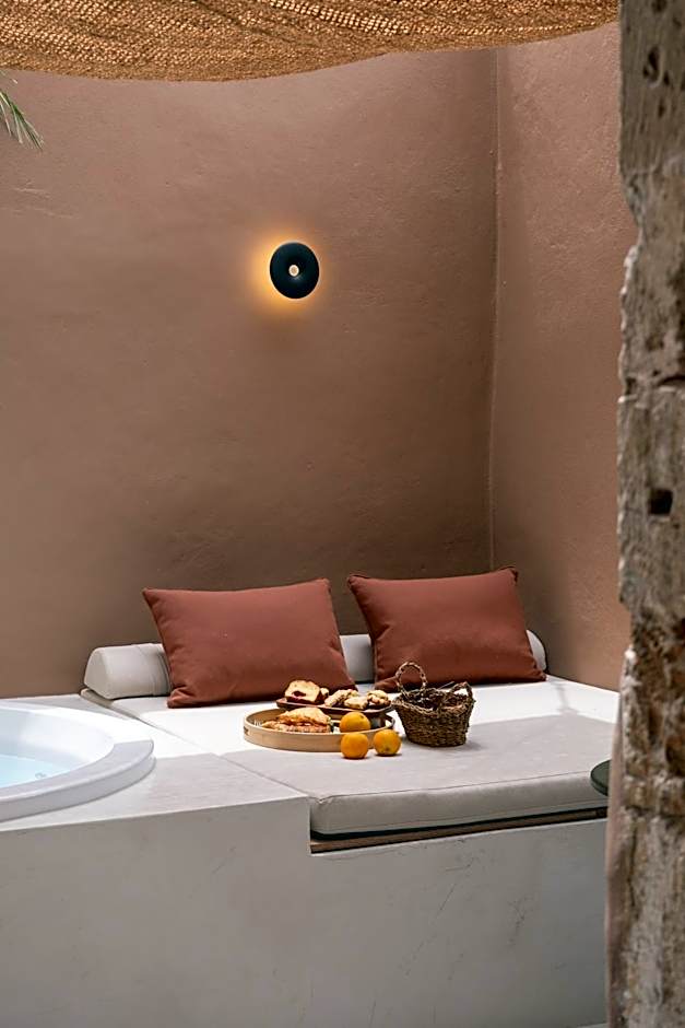 Qualia Slowlife Suites