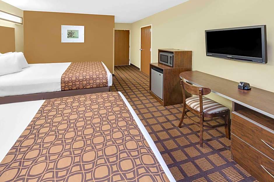Microtel Inn & Suites By Wyndham Ozark