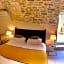 La Maison des Vendangeurs - TABLE D'HÔTES - Jacuzzi - Balnéo SPA - ACCES Piscine pour chambre Grafitti et chambre La Tour