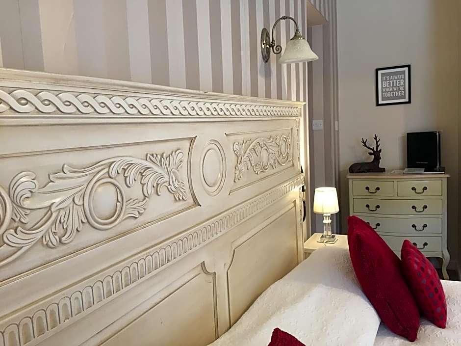 The Hand at Llanarmon